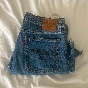 LEVIS WEDGIE STRAIGHT JEANS